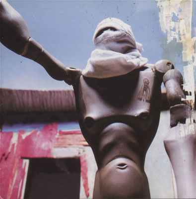 O Rappa - "Instinto Coletivo - Ao Vivo",  lançamento nacional do CD pela Warner Music (2001).