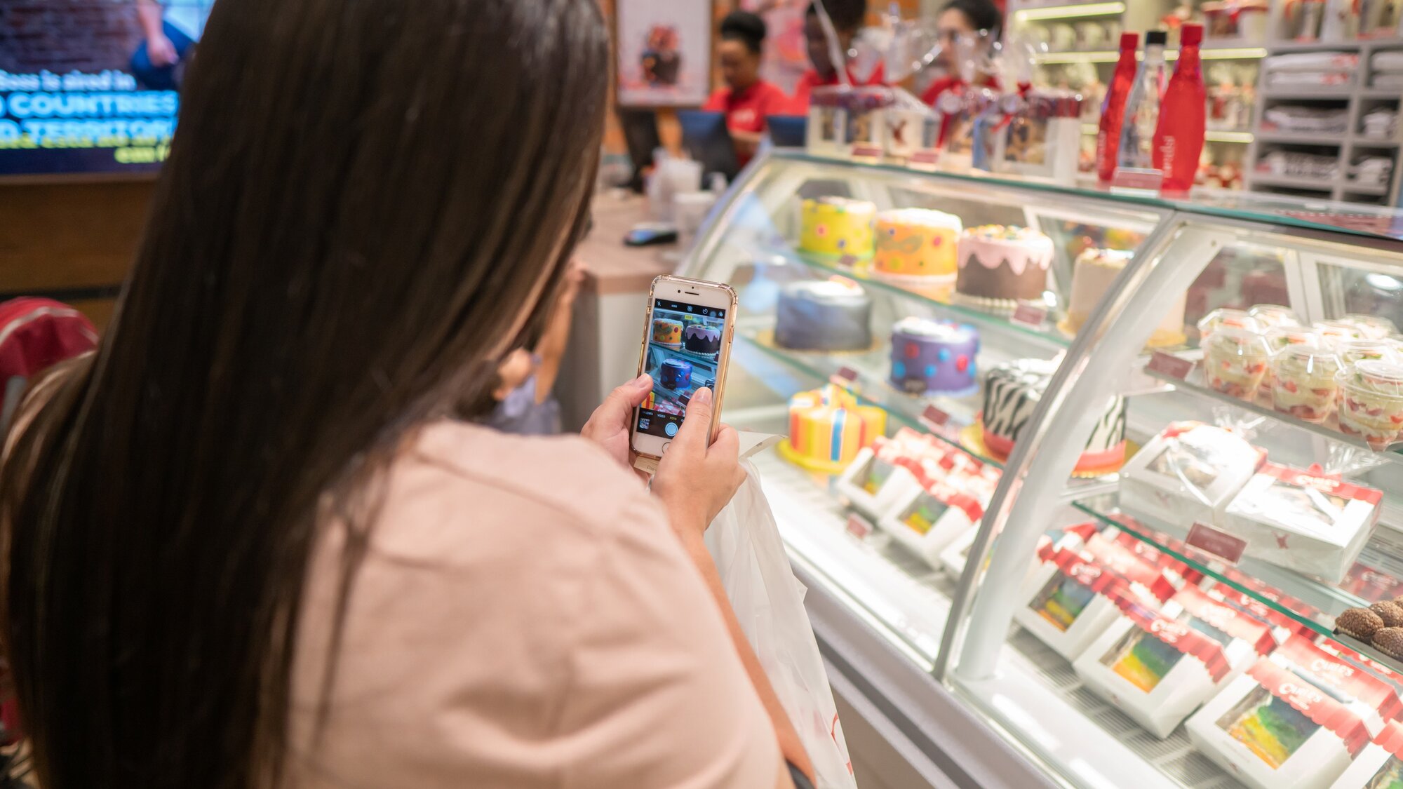 Carlo's Bakery, rede de confeitaria - São Paulo. Filiais da matriz de Hoboken, por  Buddy Valastro (2016 até a data atual).